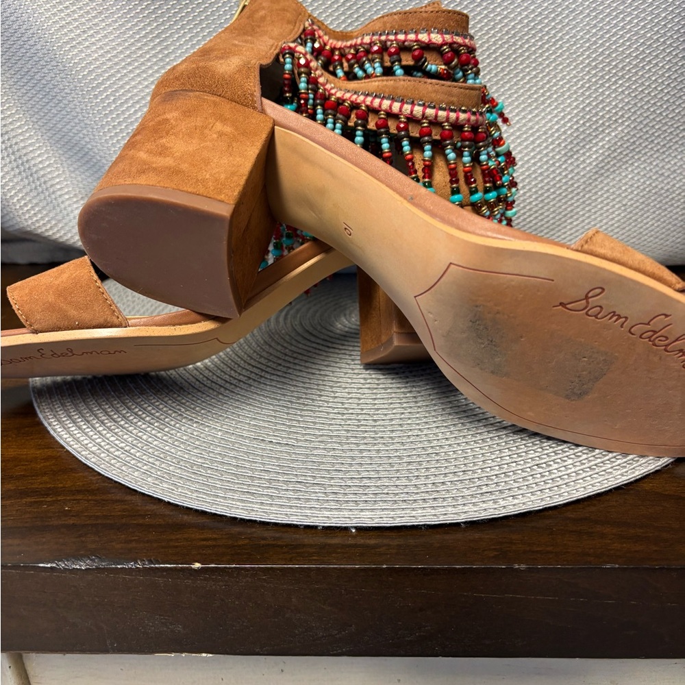 Sam Edelman tan suede sandal with double beaded strap.  Size 10 - Picture 4 of 4